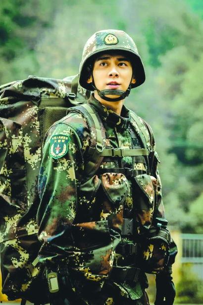 娱乐吃瓜酱送军队,传递正能量