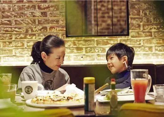 娱乐吃瓜酱威海话,揭秘娱乐圈那些事儿