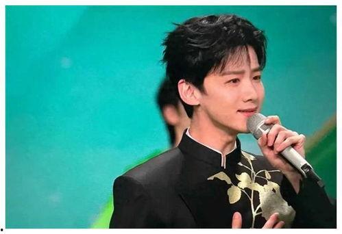 娱乐吃瓜白敬亭,娱乐吃瓜界的“瓜王”